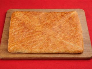 ნახევარ-ფენოვან ხაჭაპური  6 ნაჭრიანი