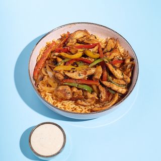 ქათმის ფახიტასი და ბრინჯი