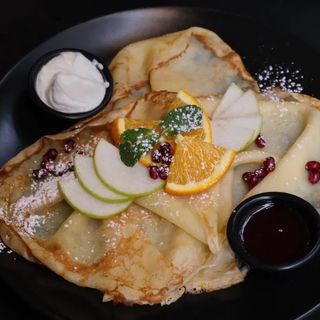 ტკბილი ბლინები ჯემით / Sweet creeps with jam