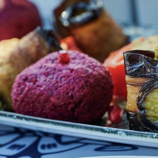 ფხალის ასორტი მჭადით