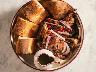 ცხვრის ნეკნის მწვადი