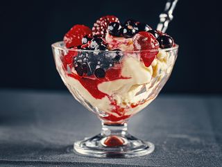 კრემი კენკრით