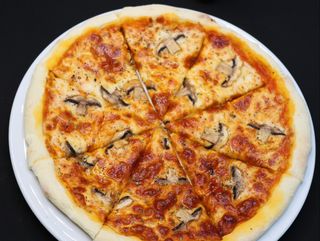 კომბო სოკოს პიცა 28 სმ (377)