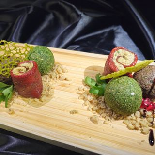 ფხალეული ოჯახურად