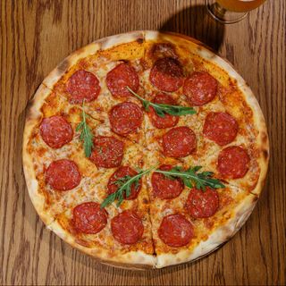 იტალიური პიცა პეპერონი