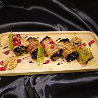 ბადრიჯანი ნიგვზით