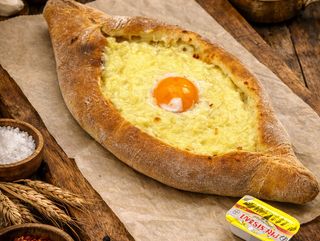 აჭარული ხაჭაპური სტანდარტული კვერცხით