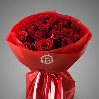 Bouquet “Red Velvet” — 25 Large Scarlet Roses