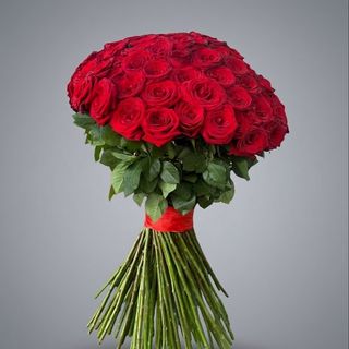101 Red Roses Bouquet "The Royal Gesture"