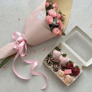 3 spray roses and 8 chocolate-covered strawberries