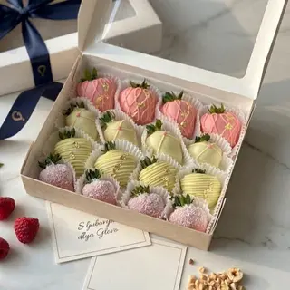 16 chocolate-covered strawberries