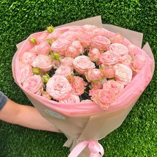 Zephyr — Pink Spray Roses Bouquet