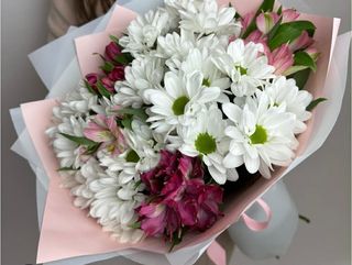 ქრიზანთემების და ყვავილების მიქსი