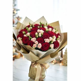წითელი ვარდები და სპრეი ვარდების მიქსი