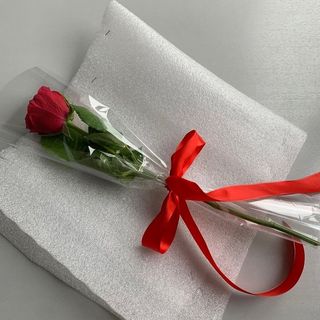 ერთი წითელი ვარდი