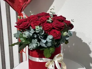 წითელი ვარდები ბოქსში (20ც)