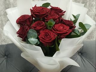 წითელი ვარდები (10ც)