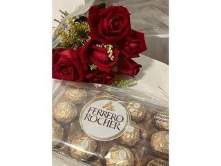 წითელი ვარდები (10ც)როშენის შოკოლადი