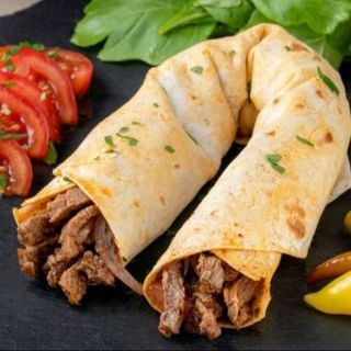 ET TANTUNİ ლავაში ნაჭრის ხორცით