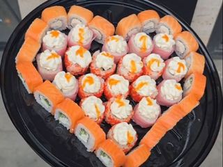 sushi cake heart