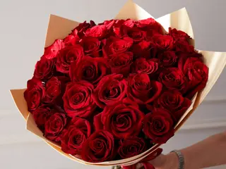 30 წითელი ვარდი