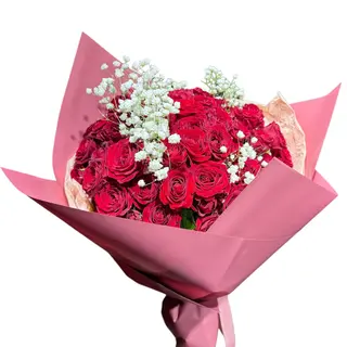 Red sprey roses