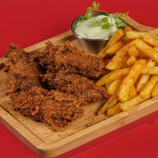 8 PCS HARIYALI WINGS+FRIES+SAUCE