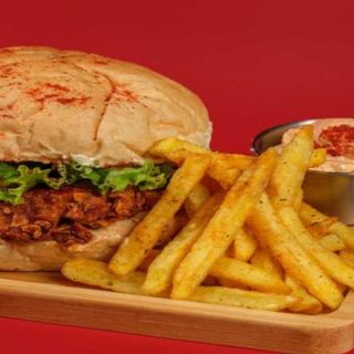 CLUB HARIYALI CHICKEN BURGER + FRIES + SPICY SAUCE
