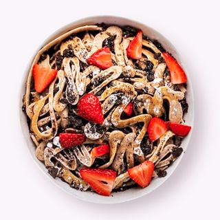 კრეპის სპაგეტი მარწყვით პატარა