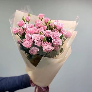 სპრეი ვარდების თაიგული