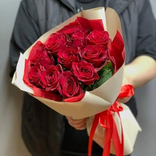 წითელი ვარდები (10ც)