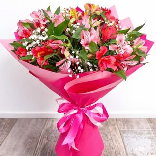 ფერადი ასტრომერიების თაიგული