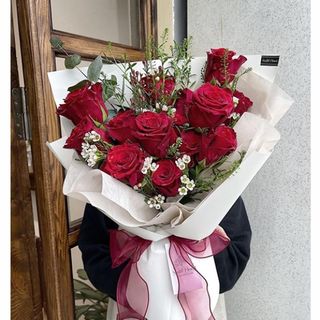 წითელი ვარდები (10ც)