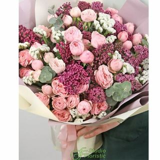 იასამნების და ვარდების მიქსი