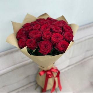 წითელი ვარდები (15ც)