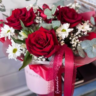 ყვავილების მიქსი ბოქსში