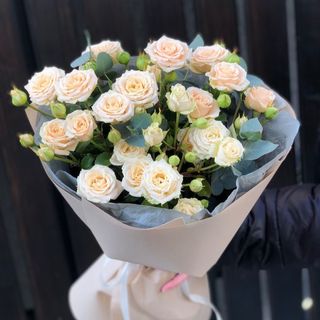 სპრეი ვარდების თაიგული