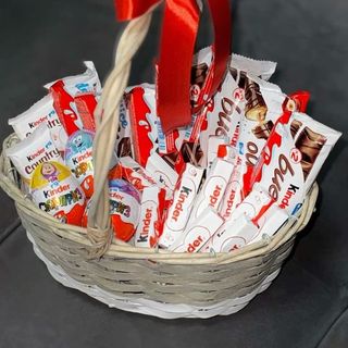 კალათა ტკბილეულით