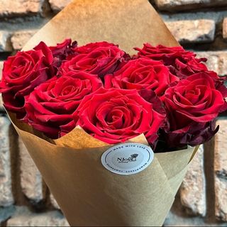 ჰოლანდიური წითელი ვარდი 10 ტოტი