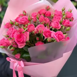 ჰოლანდიური სპრეი ვარდები.