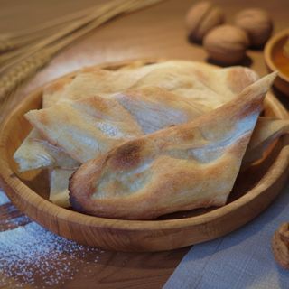 კახური შოთი