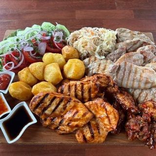 Assorted meat on the grill