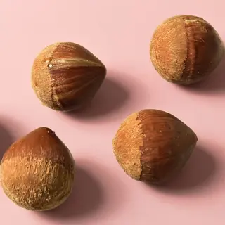 თხილი