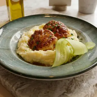 ქათმის კოტლეტი პურეთი/Chicken Cotlet with mashed potatoes