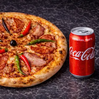 Pizza Vatrena + Coca-Cola 0.33l