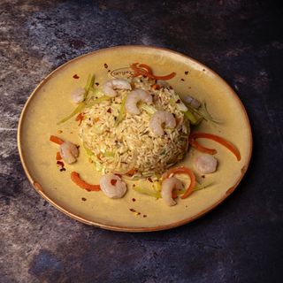 Noodle s kozicama, povrćem i soja umakom