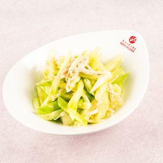 6 Salata s pilećim mesom