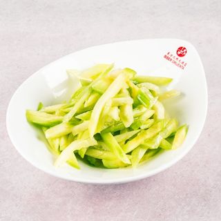 8 Salata od krastavaca