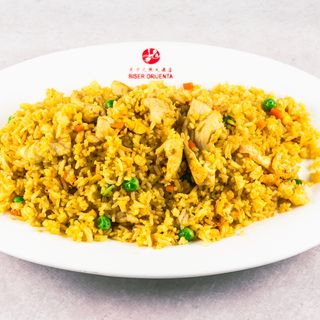 113 Pirjana riža s piletinom i curryem