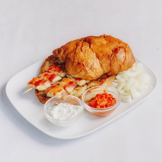 Pileći gurmanski ražnjići i pekarski krumpir